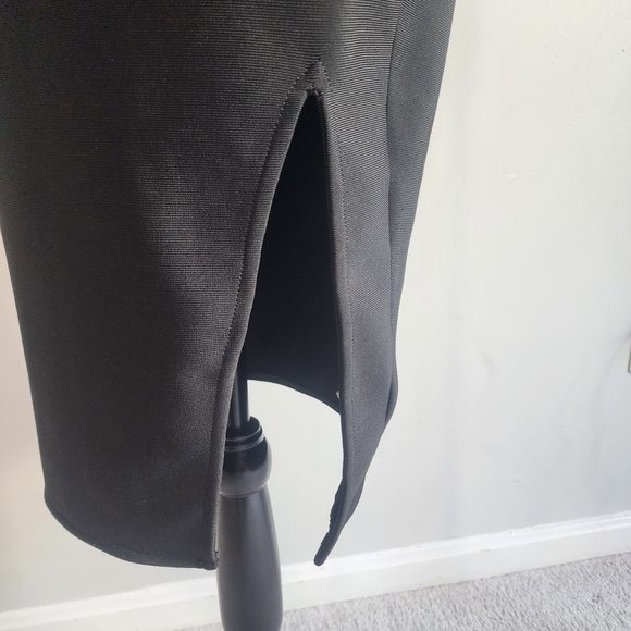 Chic One-Shoulder Black Ruffle Bodycon Dress - Picture 9 of 12